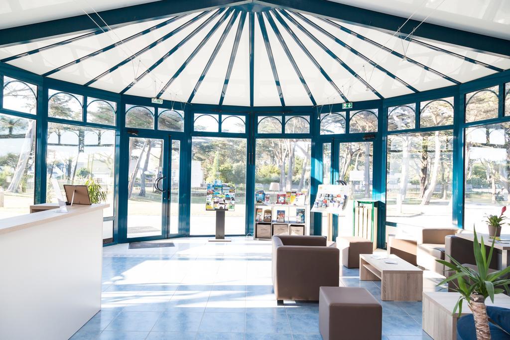 Residence Odalys Valentin Plage Batz-sur-Mer Exteriör bild